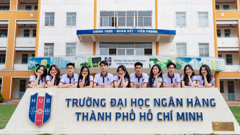 điểm chuẩn Trường Đại học Ngân hàng TPHCM 2023 chi tiết nhất