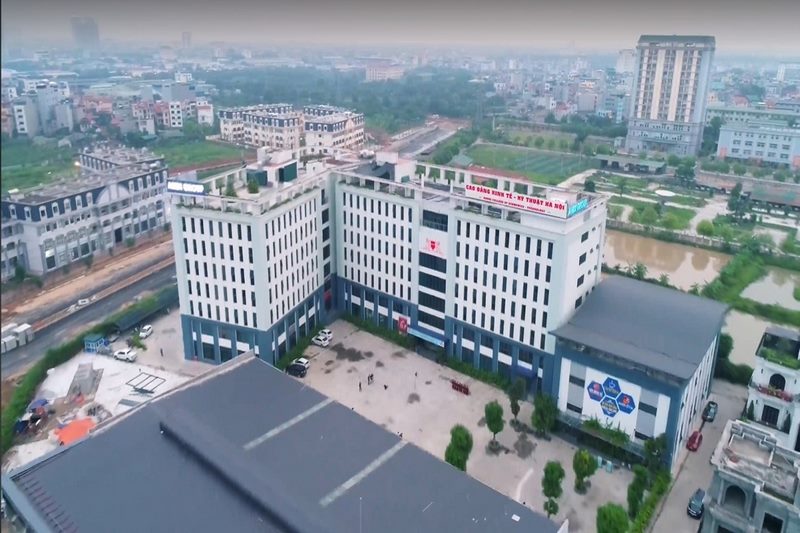Trường Cao đẳng Kinh tế Kỹ thuật Hà Nội 