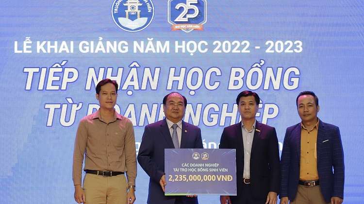 học phí đại học văn hiến 2023