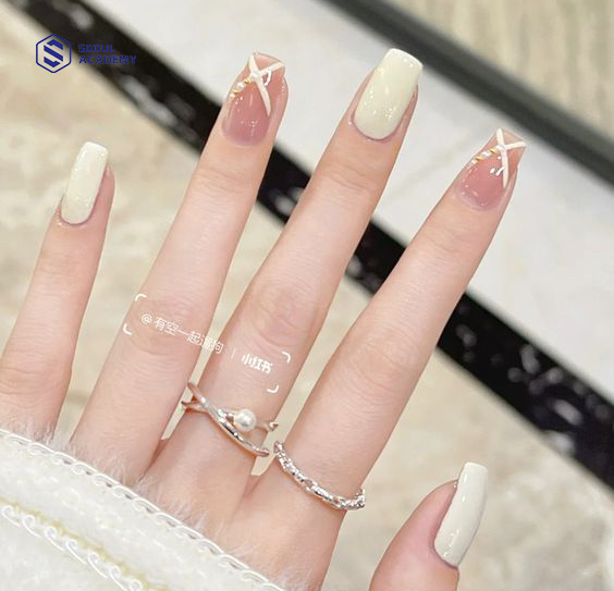 40+ mẫu nail tết màu trắng đẹp, sang chảnh dự đoán hot nhất ...