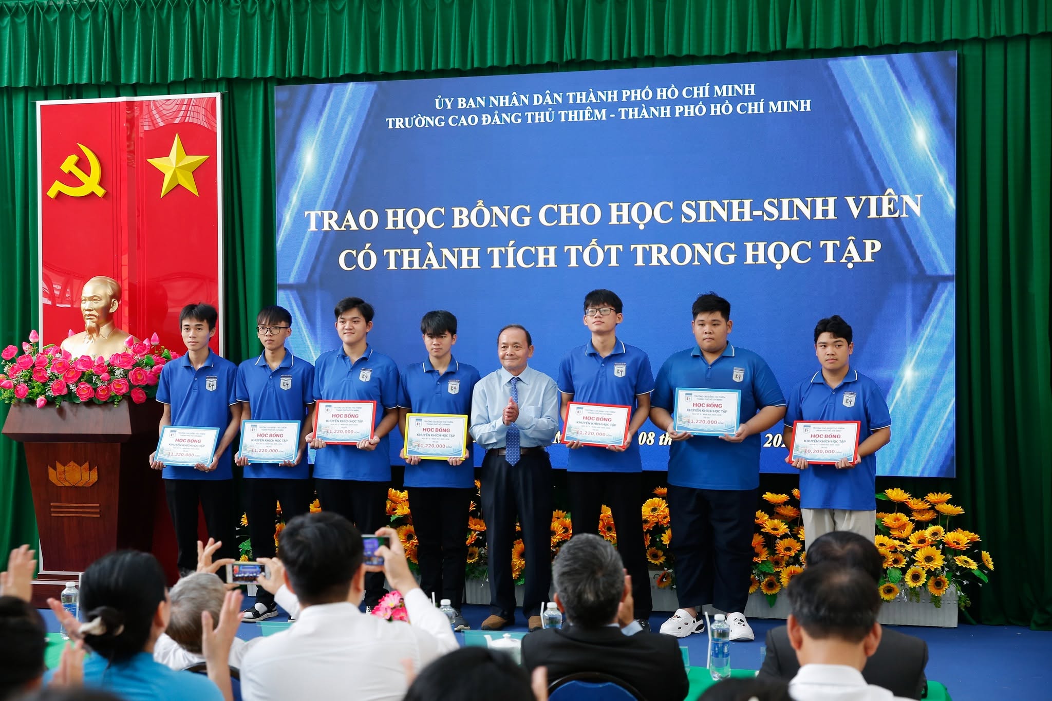 Chính sách học bổng 100%, 110% và 120% tại Cao đẳng Thủ Thiêm